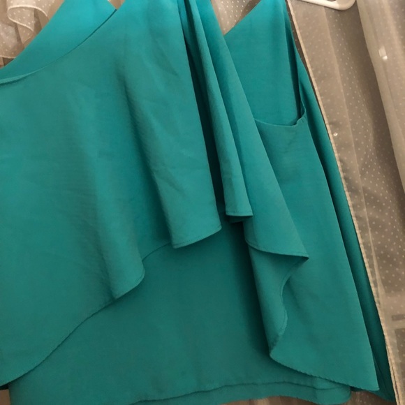 Tank top - Picture 2 of 3